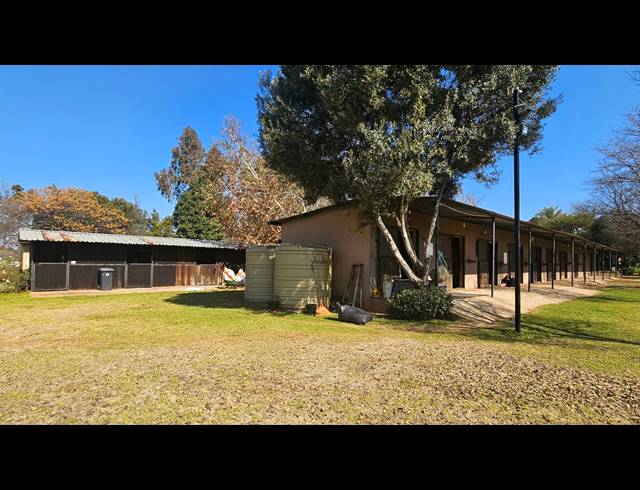 3 BEDROOM EQUESTRIAN PROPERTY FOR SALE IN KNOPJESLAAGTE
